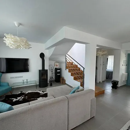 A Luxurious Seafront With A Private Pool Villa